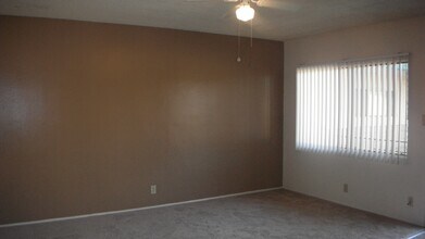 Grandview Apartments in Downey, CA - Building Photo - Interior Photo