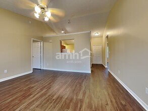 542 Kennard Ln in Westfield, IN - Foto de edificio - Building Photo