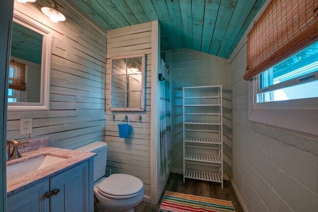 1509 Miller Ave in Tybee Island, GA - Foto de edificio - Building Photo