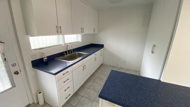 2921 Koali Rd in Honolulu, HI - Foto de edificio - Building Photo