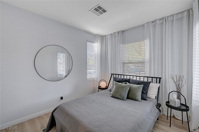 property at 5958 Smith Valley Rd