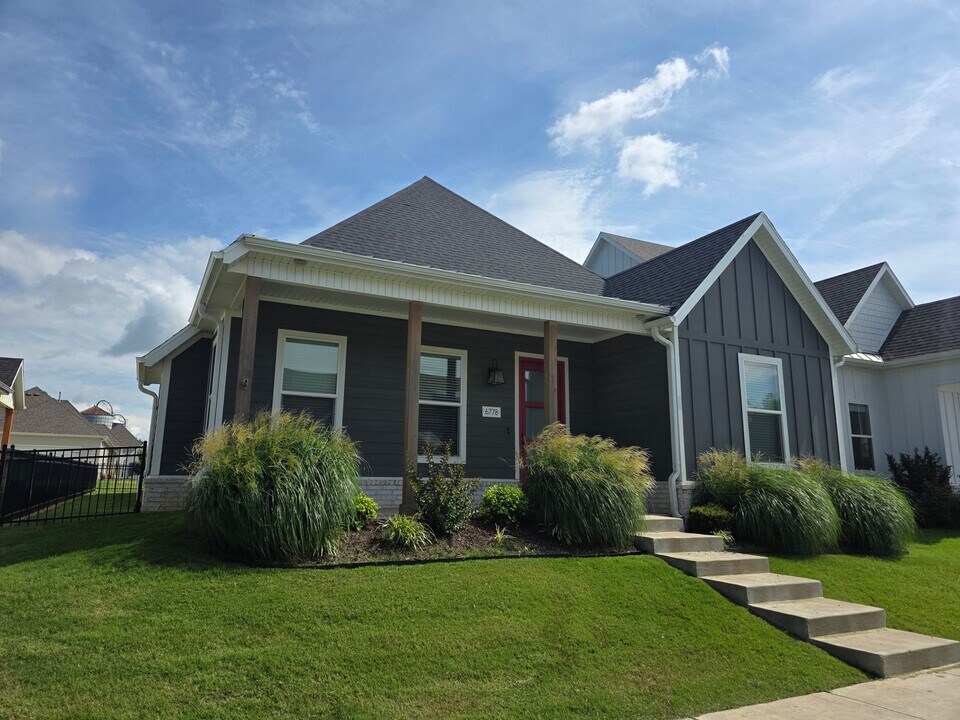 6778 Summer Hill Cove in Springdale, AR - Building Photo