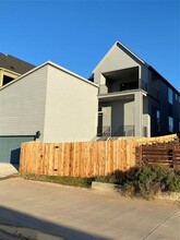 6000 Toscana Ave in Austin, TX - Building Photo - Building Photo