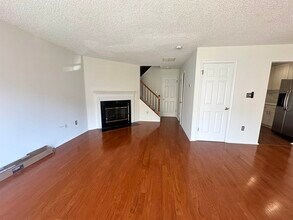 22 Dogwood St in Jersey City, NJ - Building Photo - Building Photo