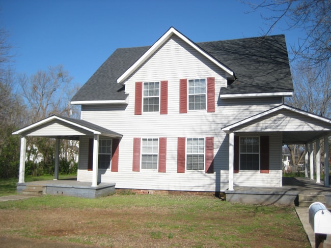 property at 3307 Clopton St SW