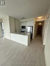 38-3938 Annie Craig Dr in Toronto, ON - Building Photo - Building Photo