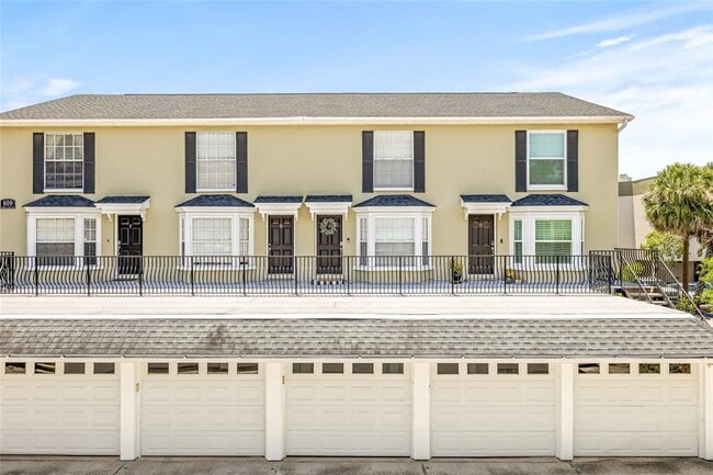 property at 609 S Glen Ave
