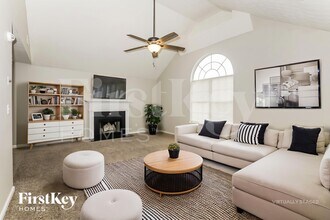 2631 S Hills in Riverdale, GA - Foto de edificio - Building Photo