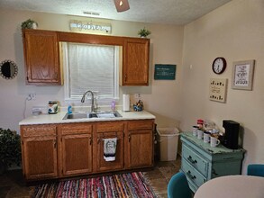 2124 W Jackson St in Muncie, IN - Foto de edificio - Building Photo