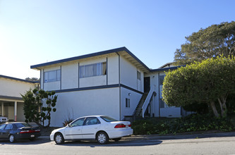 77 Porta Vista Dr in Monterey, CA - Building Photo - Building Photo