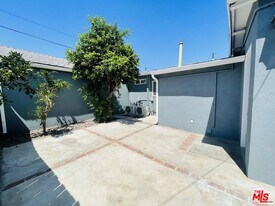 11845 Doty Ave in Hawthorne, CA - Building Photo