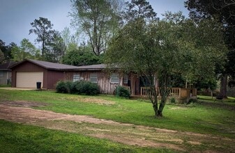 310 Elaine Dr in Woodville, TX - Building Photo - Building Photo