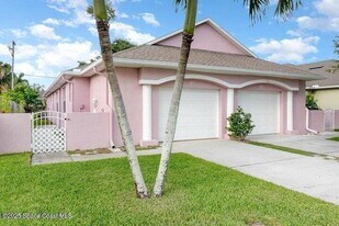 126 Monroe Ave in Cape Canaveral, FL - Building Photo