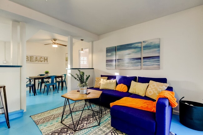 311 16th Ave, Unit SI ID1475817P in Indian Rocks Beach, FL - Foto de edificio - Building Photo