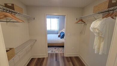 6840 SW 28th Ter, Unit B1 in Miami, FL - Building Photo - Building Photo