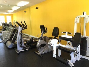 891 Cypress Park Way in Pompano Beach, FL - Building Photo - Building Photo