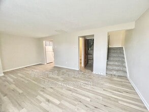 5520 Beavercrest Dr in Lorain, OH - Building Photo - Building Photo