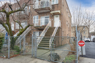 2528 E 17th St in Brooklyn, NY - Building Photo - Building Photo