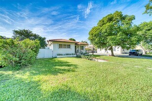 4136 SW 14th St in Miami, FL - Building Photo