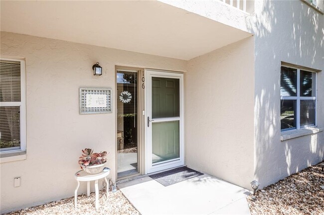 821 Waterside Dr in Venice, FL - Building Photo - Building Photo