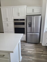 136 Sawbuck in Irvine, CA - Building Photo - Building Photo