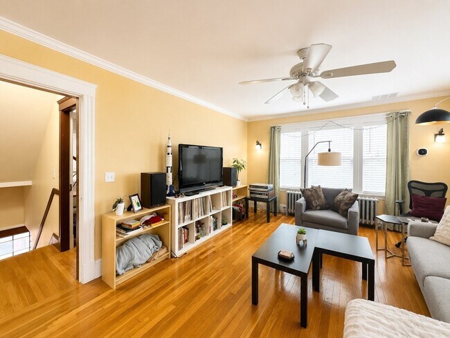 18 Linden Pl