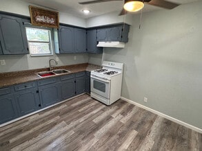 504 2nd St in Gregory, TX - Building Photo - Building Photo