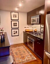 424 Massachusetts Ave, Unit 302 in Boston, MA - Foto de edificio - Building Photo