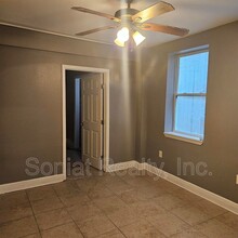 2627 Robert St in New Orleans, LA - Building Photo - Building Photo