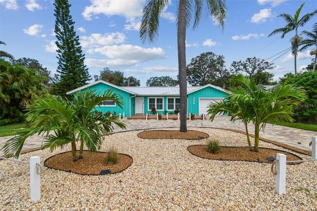 340 Mehlenbacher Rd in Belleair, FL - Building Photo - Building Photo