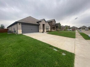 112 Sunberry Dr in Caddo Mills, TX - Foto de edificio - Building Photo