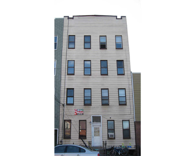 20 Bushwick Ave in Brooklyn, NY - Building Photo - Building Photo