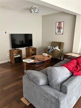 4 Hemingway St in Pittsburgh, PA - Building Photo - Building Photo