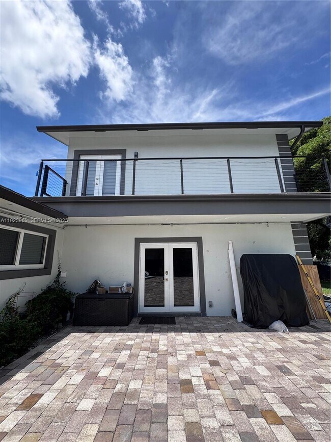 property at 755 N Crescent Dr