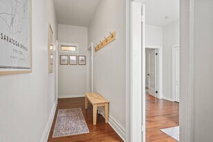 1 Oak St in Saratoga Springs, NY - Building Photo