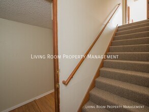 8607 N Leonard St in Portland, OR - Building Photo - Building Photo