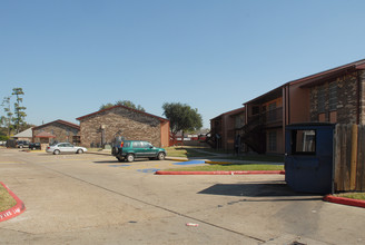 Tracewood II in Beaumont, TX - Foto de edificio - Building Photo