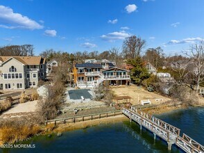 74 Seneca Pl in Oceanport, NJ - Building Photo - Building Photo