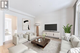 9 Mayflower Gdn in Adjala-Tosorontio, ON - Building Photo - Building Photo
