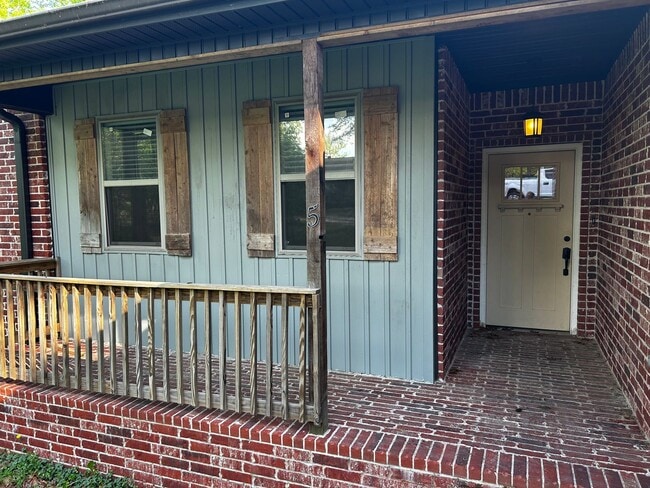 property at 5 Dolphin Cir