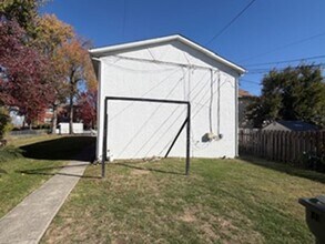 2637 Adams Ave in Columbus, OH - Building Photo - Building Photo