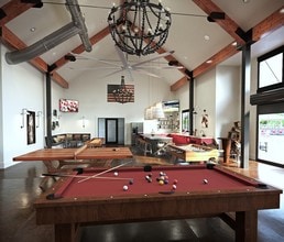 Yugo Pullman Hills in Pullman, WA - Foto de edificio - Interior Photo