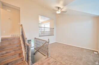 172 Bridgepark Cir in Draper, UT - Building Photo - Building Photo