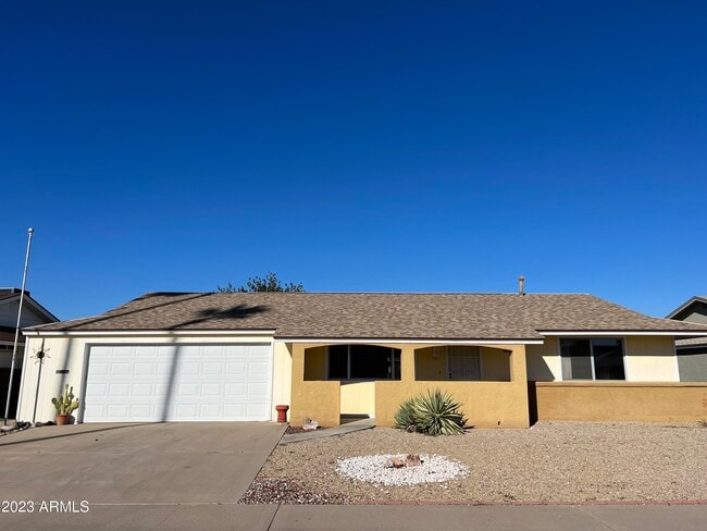 property at 10939 W Saratoga Cir