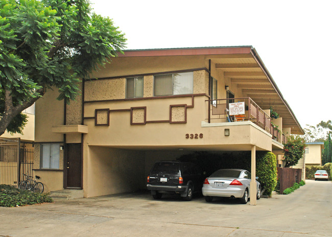 3326 S Canfield Ave in Los Angeles, CA - Foto de edificio - Building Photo