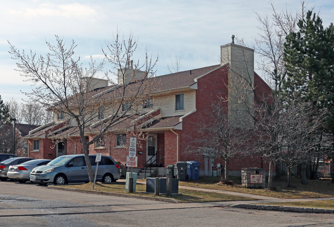 Fife Rd Co-Operative Homes in Guelph, ON - Building Photo - Building Photo