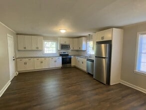 371 Cavel Chub Lake Rd in Roxboro, NC - Building Photo - Building Photo