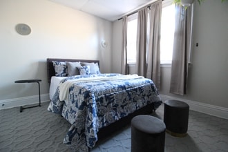 800 Monroe Ave in Scranton, PA - Foto de edificio - Building Photo