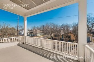1400 Ash St in Commerce, TX - Building Photo - Building Photo