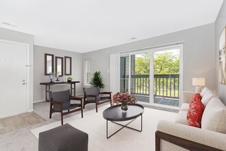 Valor Apartments in Silver Spring, MD - Building Photo - Building Photo